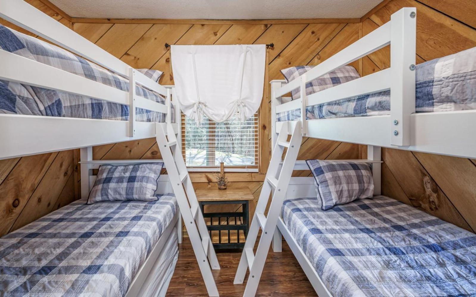 Wooded Bliss Hot Tub Single Level Cabin With No Steps Rocking Chairs And Wooded Views Пиджен-Фордж Экстерьер фото